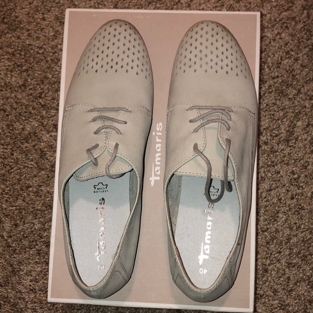 Light Grey Oxford shoes